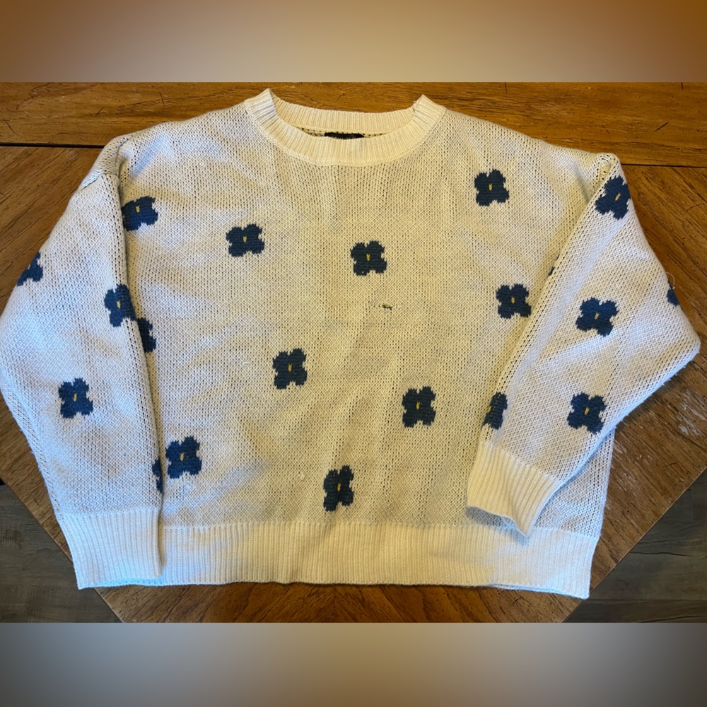 Flower sweater